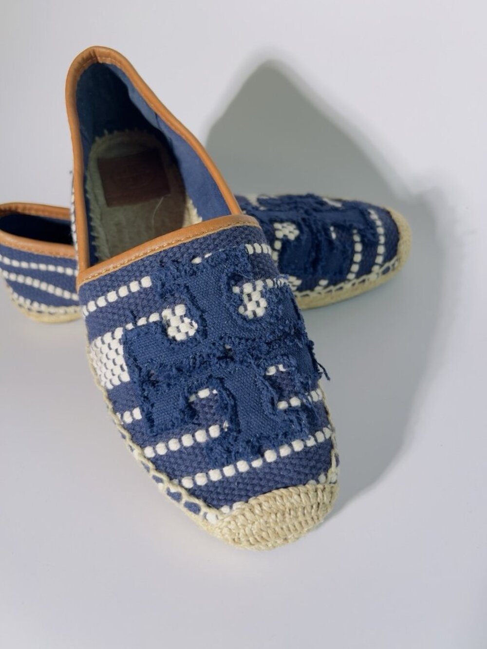 Tory Burch Ines Espadrille Flats Blue Canvas Logo Size 6 No Box - Picture 9 of 12